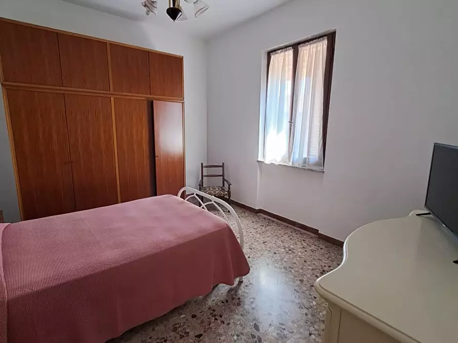 Immagine 14 di Appartamento in affitto  a Massa