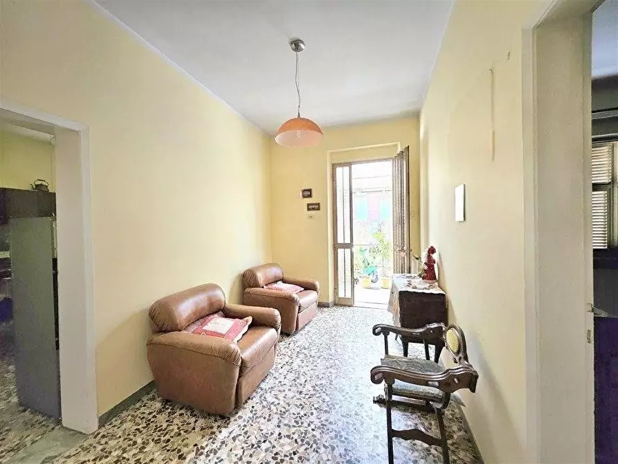 Immagine 17 di Casa indipendente in vendita  a Massa