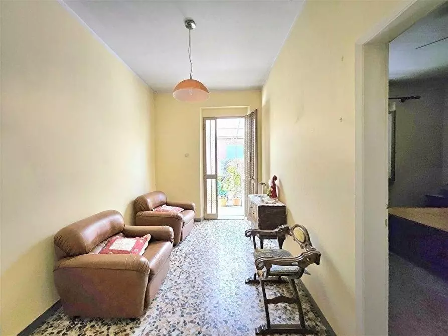 Immagine 2 di Casa indipendente in vendita  a Massa