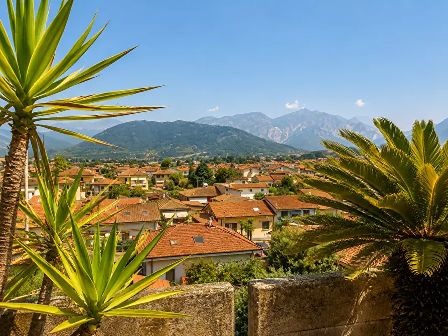 Immagine 42 di Mansarda in vendita  a Carrara