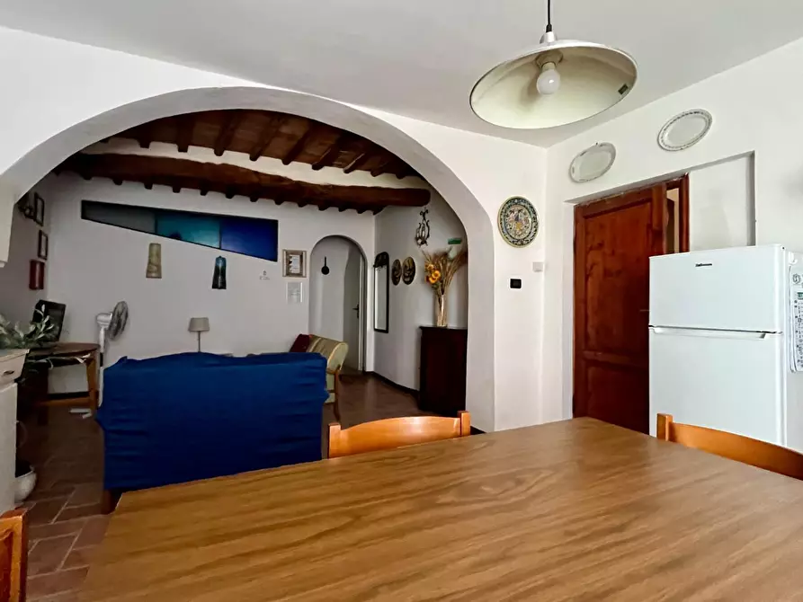 Immagine 8 di Appartamento in vendita  a Asciano