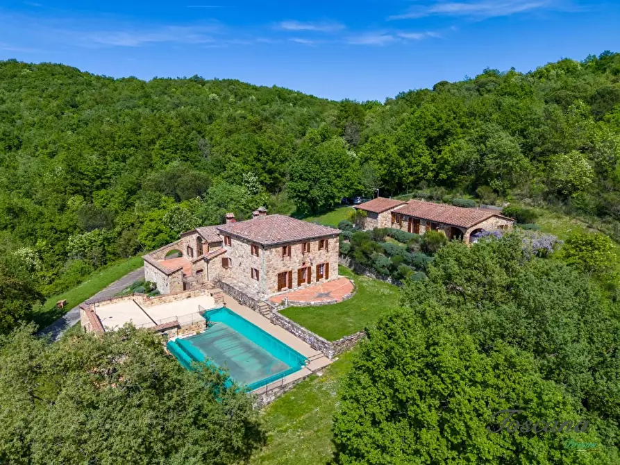 Immagine 5 di Villa in vendita  a Castelnuovo Val Di Cecina