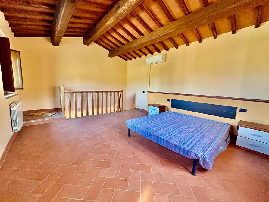 Immagine 48 di Casa colonica in vendita  a Gambassi Terme