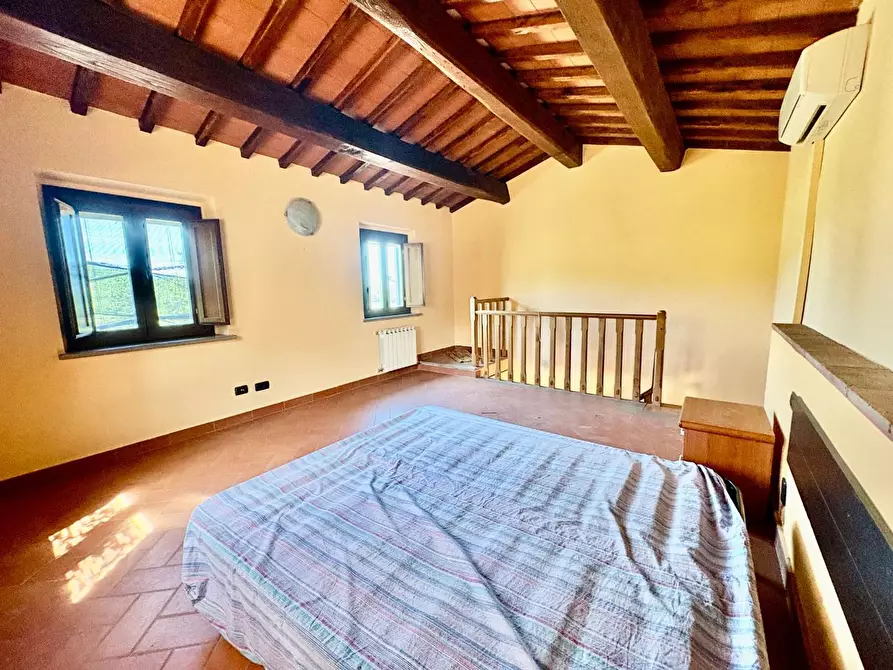 Immagine 49 di Casa colonica in vendita  a Gambassi Terme