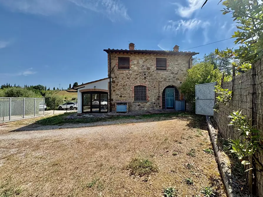 Immagine 59 di Casa colonica in vendita  a Gambassi Terme