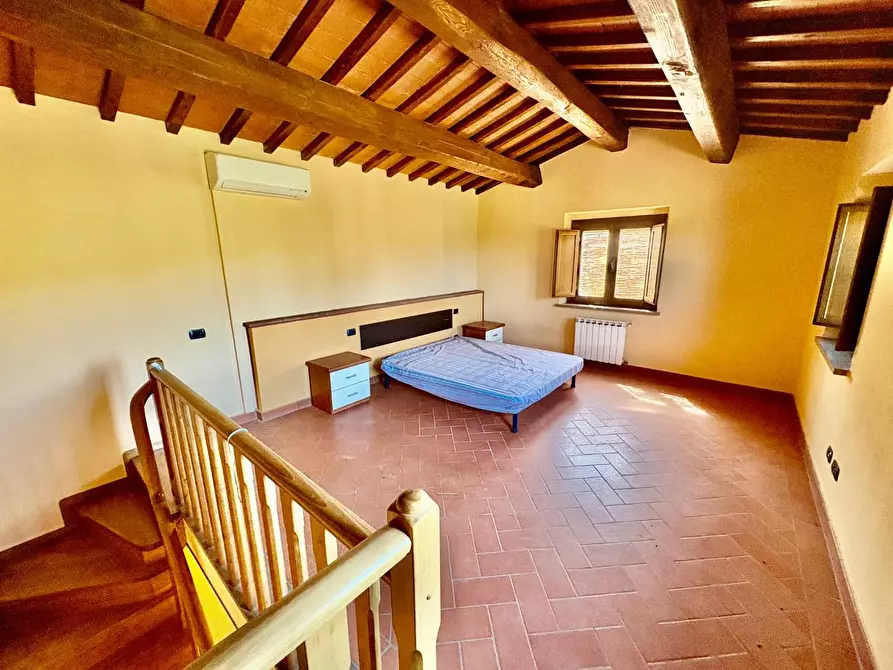 Immagine 47 di Casa colonica in vendita  a Gambassi Terme