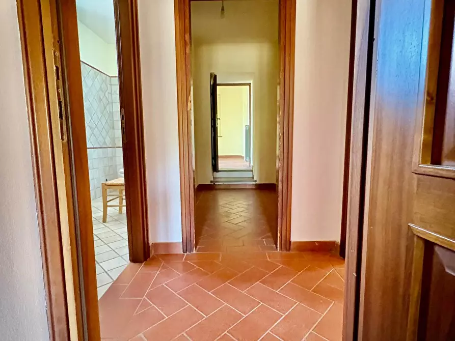 Immagine 16 di Casa colonica in vendita  a Gambassi Terme