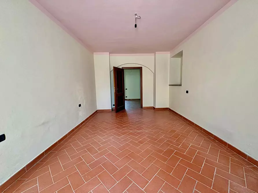 Immagine 26 di Casa colonica in vendita  a Gambassi Terme