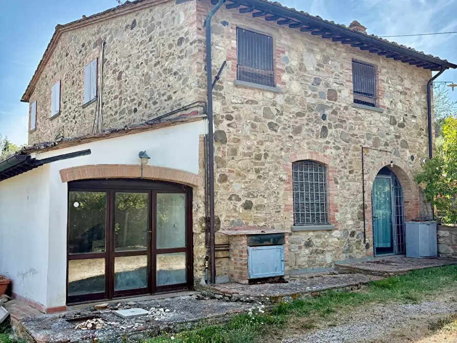 Immagine 58 di Casa colonica in vendita  a Gambassi Terme