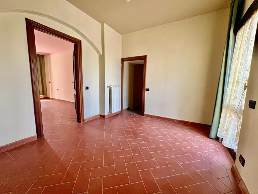 Immagine 23 di Casa colonica in vendita  a Gambassi Terme