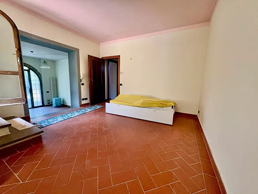 Immagine 12 di Casa colonica in vendita  a Gambassi Terme