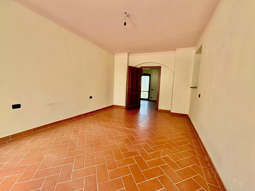 Immagine 25 di Casa colonica in vendita  a Gambassi Terme