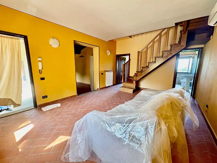 Immagine 30 di Casa colonica in vendita  a Gambassi Terme