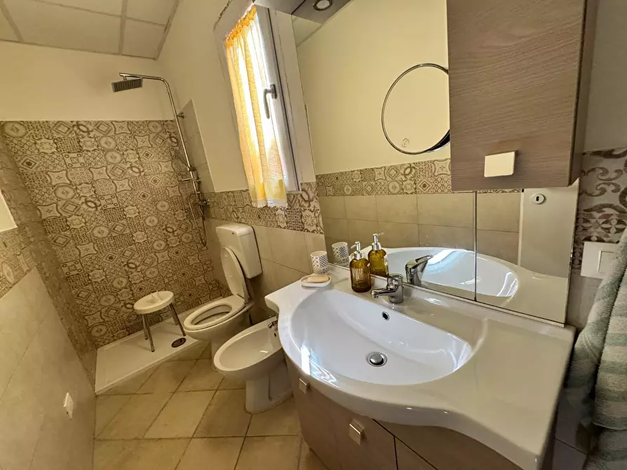 Immagine 12 di Casa semindipendente in vendita  a Carrara