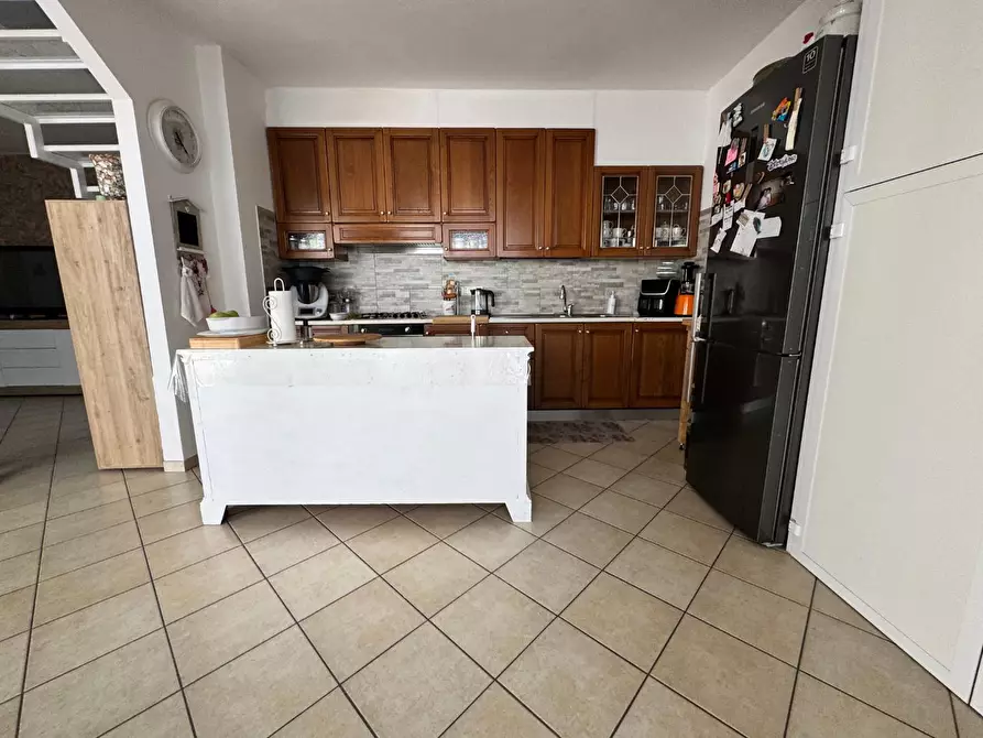 Immagine 7 di Casa semindipendente in vendita  a Carrara