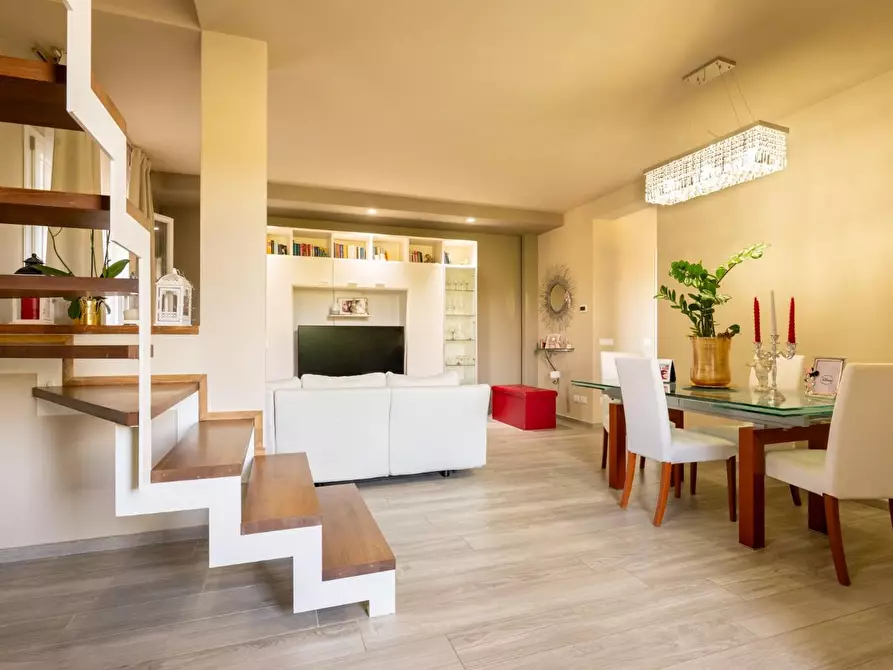 Immagine 2 di Villa in vendita  a Terricciola