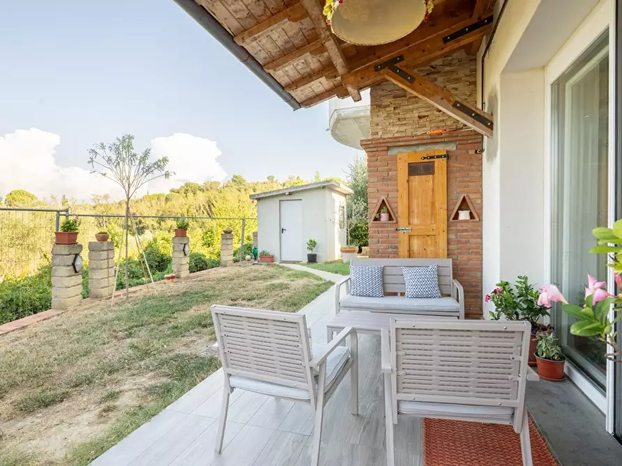 Immagine 1 di Villa in vendita  a Terricciola
