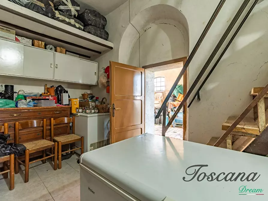 Immagine 35 di Casa colonica in vendita  a Campagnatico
