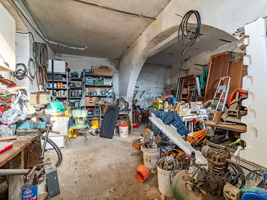 Immagine 28 di Casa colonica in vendita  a Campagnatico