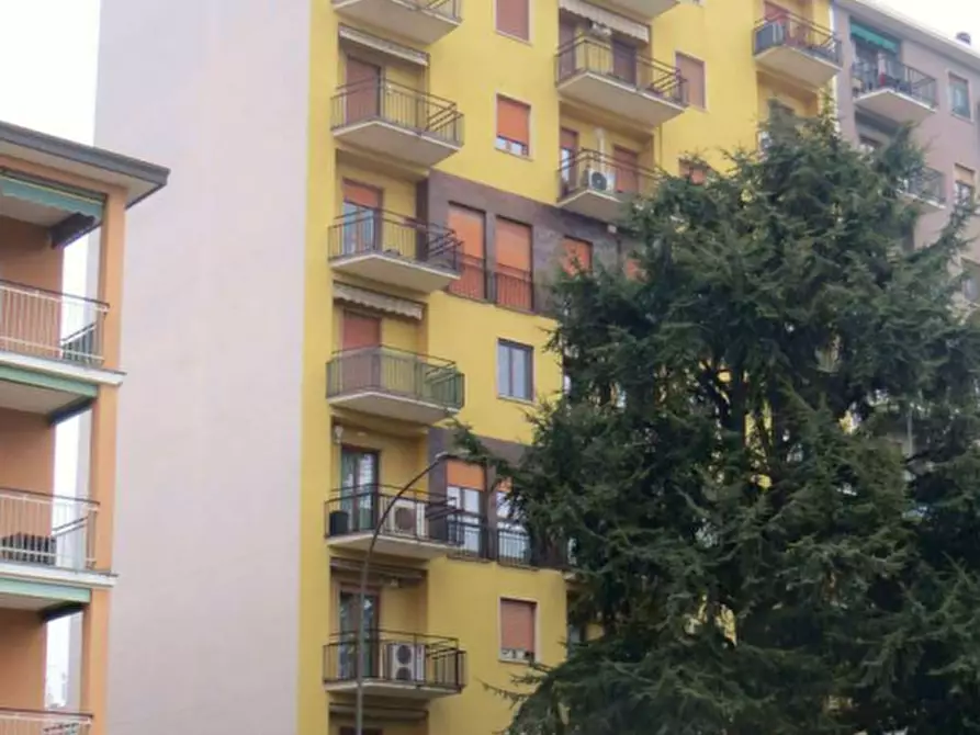 Immagine 3 di Appartamento in vendita  a Cologno Monzese
