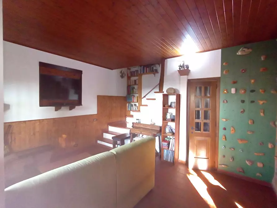 Immagine 11 di Terratetto in vendita  a Gambassi Terme