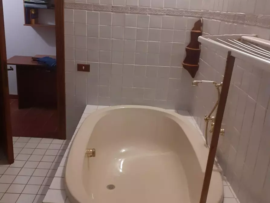Immagine 27 di Terratetto in vendita  a Gambassi Terme