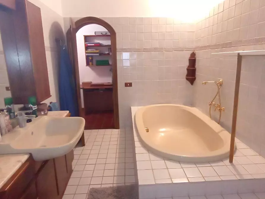 Immagine 18 di Terratetto in vendita  a Gambassi Terme