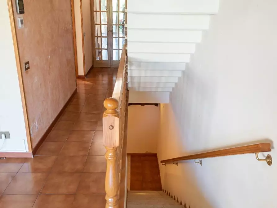 Immagine 5 di Villetta a schiera in vendita  a Ortonovo