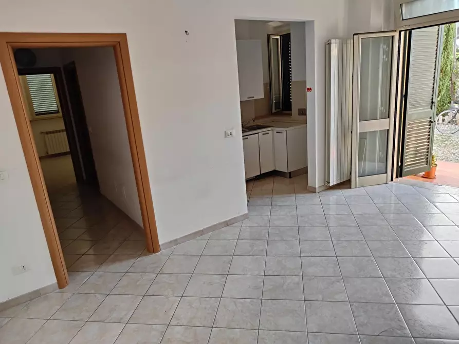 Immagine 3 di Appartamento in affitto  a Livorno
