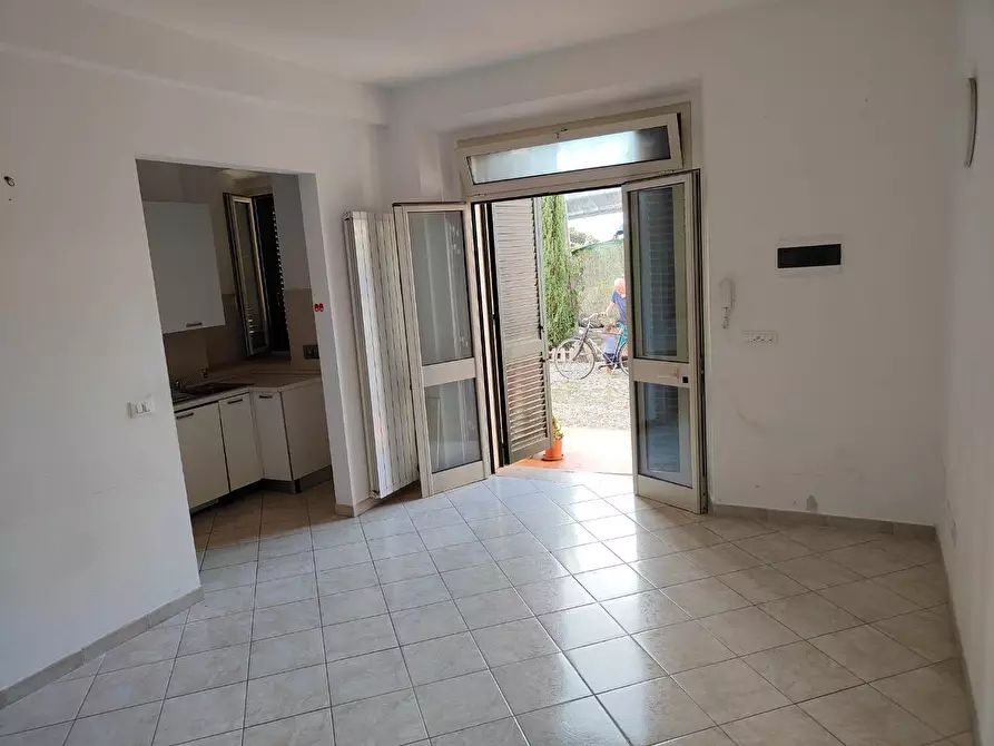 Immagine 1 di Appartamento in affitto  a Livorno