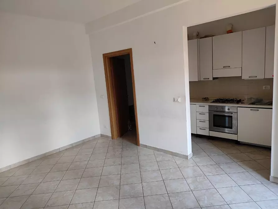 Immagine 5 di Appartamento in affitto  a Livorno