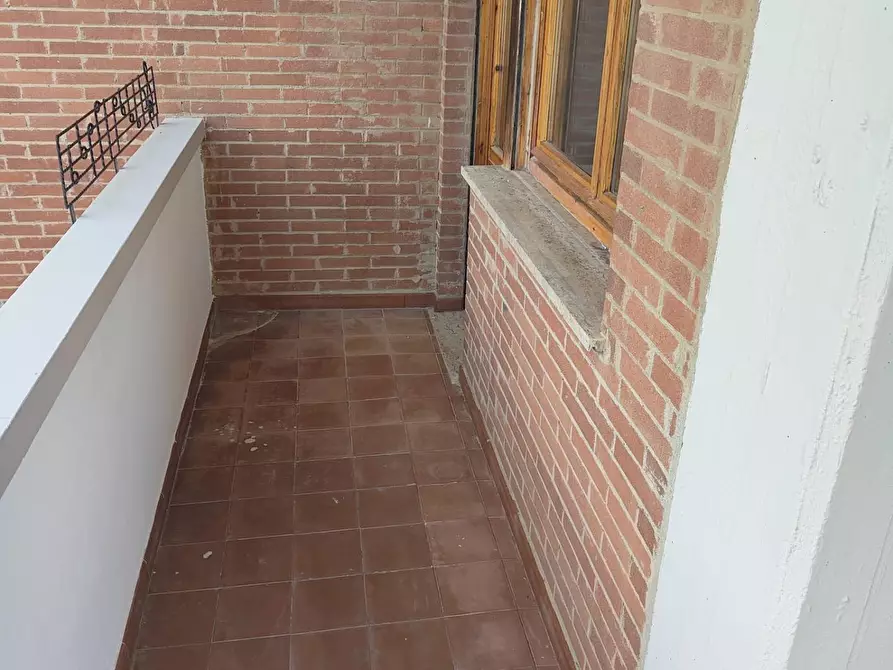 Immagine 5 di Appartamento in affitto  a Livorno