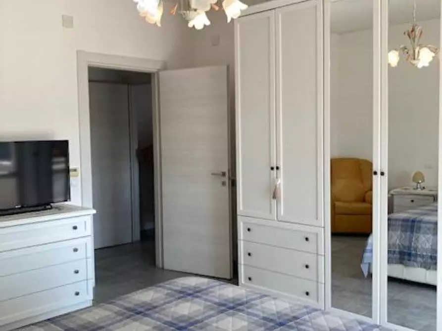 Immagine 3 di Appartamento in affitto  a Pontedera