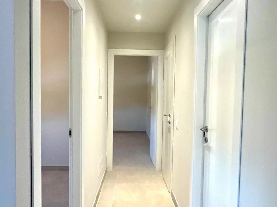 Immagine 11 di Appartamento in vendita  a Empoli