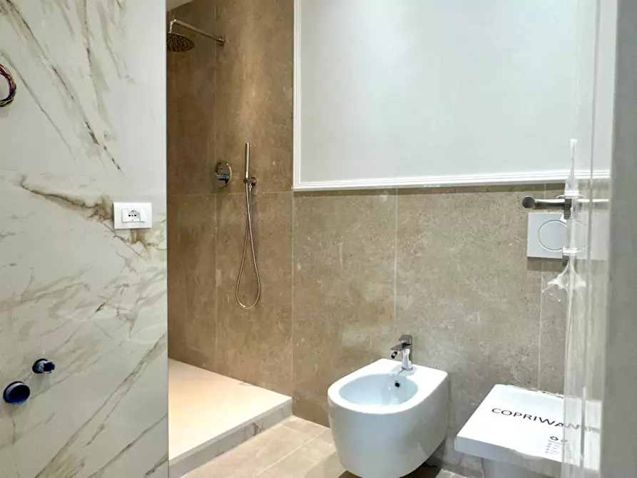 Immagine 18 di Appartamento in vendita  a Empoli