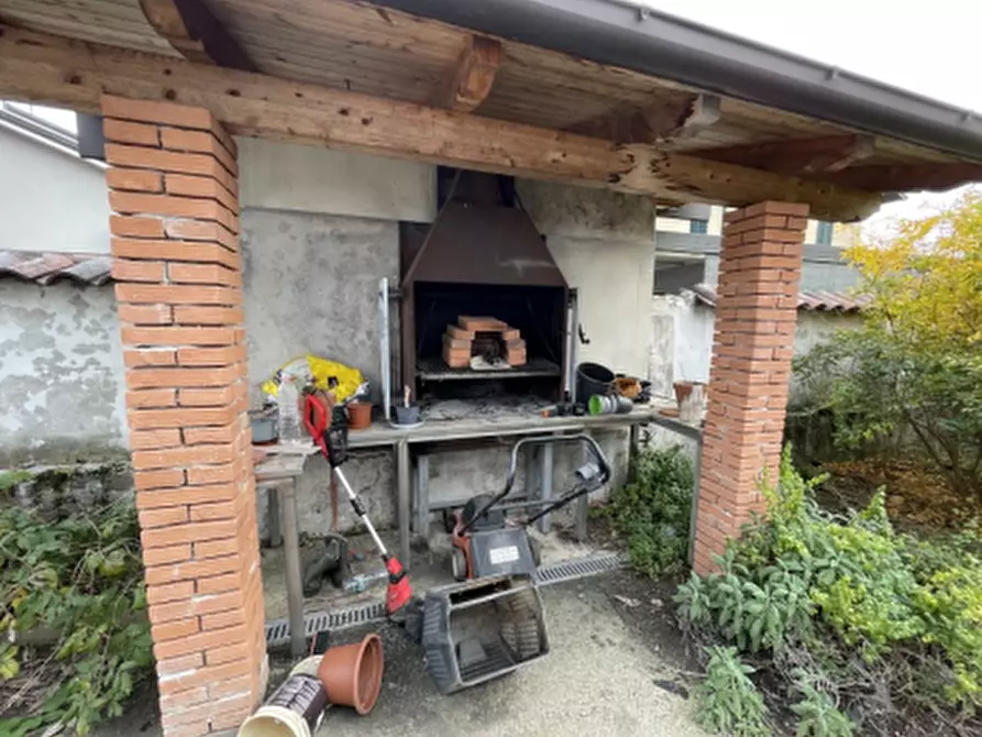 Immagine 5 di Villa in vendita  a Inveruno