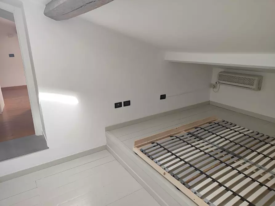 Immagine 10 di Appartamento in affitto  a Livorno