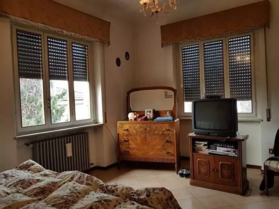 Immagine 15 di Villa in vendita  a Lucca