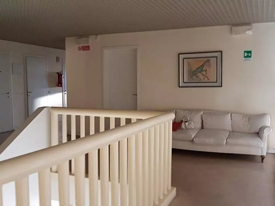 Immagine 14 di Capannone industriale in vendita  a Lucca