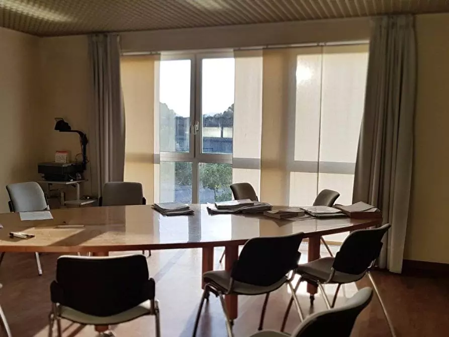 Immagine 6 di Capannone industriale in vendita  a Lucca