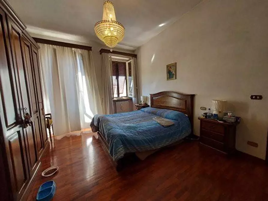 Immagine 12 di Villa in vendita  a Lucca