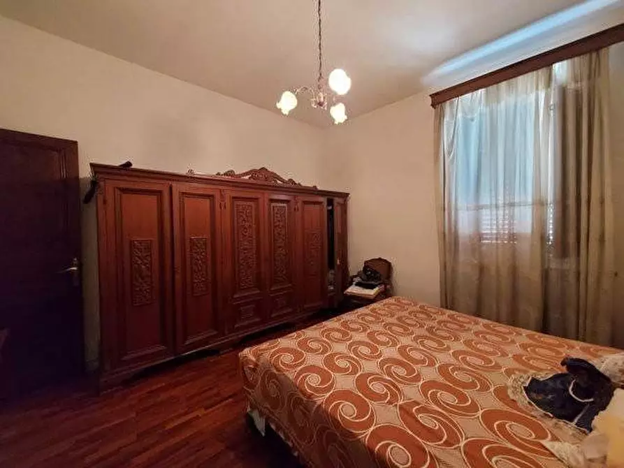 Immagine 15 di Villa in vendita  a Lucca