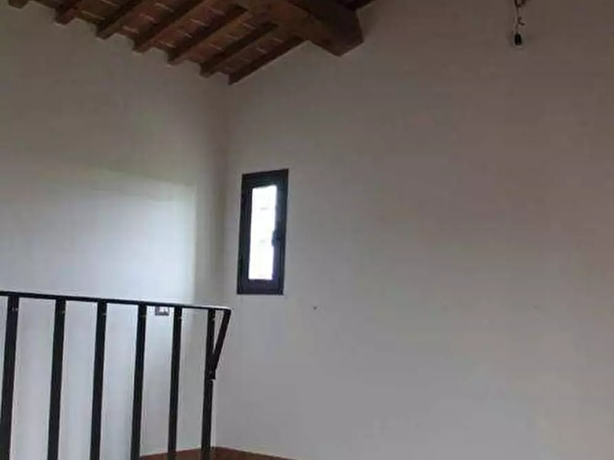 Immagine 9 di Rustico / casale in vendita  a Vinci