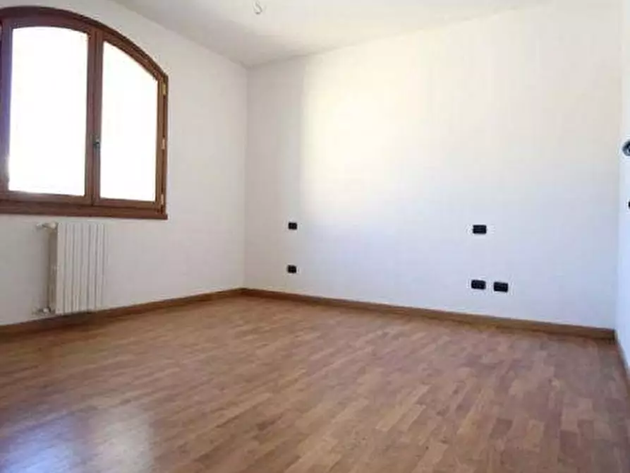 Immagine 9 di Appartamento in vendita  a Vinci