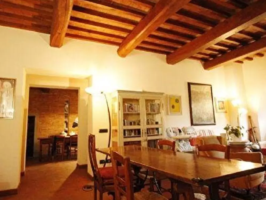 Immagine 2 di Rustico / casale in vendita  a Vinci