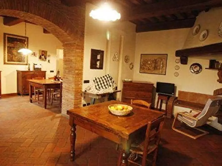 Immagine 5 di Rustico / casale in vendita  a Vinci