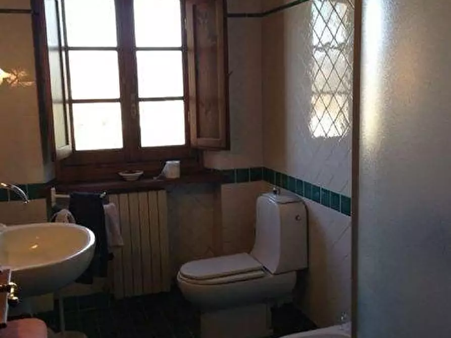 Immagine 11 di Rustico / casale in vendita  a Vinci