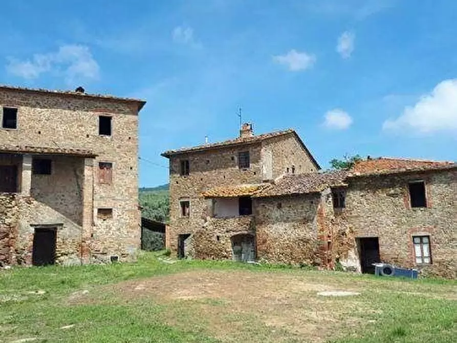 Immagine 1 di Rustico / casale in vendita  a Vinci