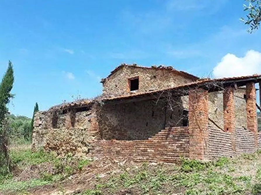Immagine 6 di Rustico / casale in vendita  a Vinci