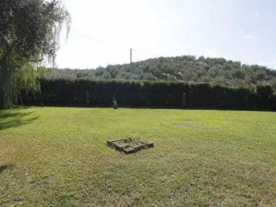 Immagine 4 di Casa colonica in vendita  a Vinci